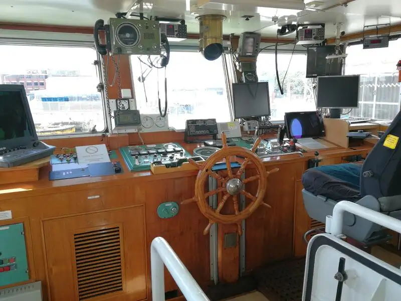 Nave da rilevamento in vendita