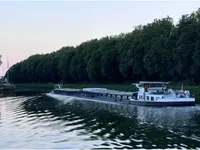 Chiatta in vendita