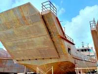 Nave da sbarco, con serbatoi in vendita