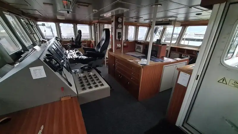 Nave di rifornimento veloce (FSV) in vendita