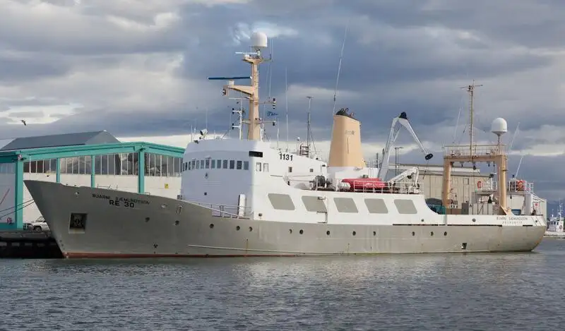 nave di ricerca in vendita