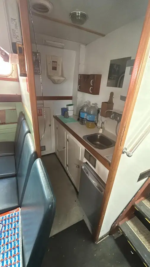 Traghetto in vendita