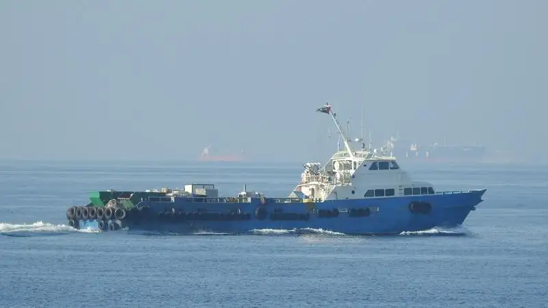 Nave di rifornimento in vendita