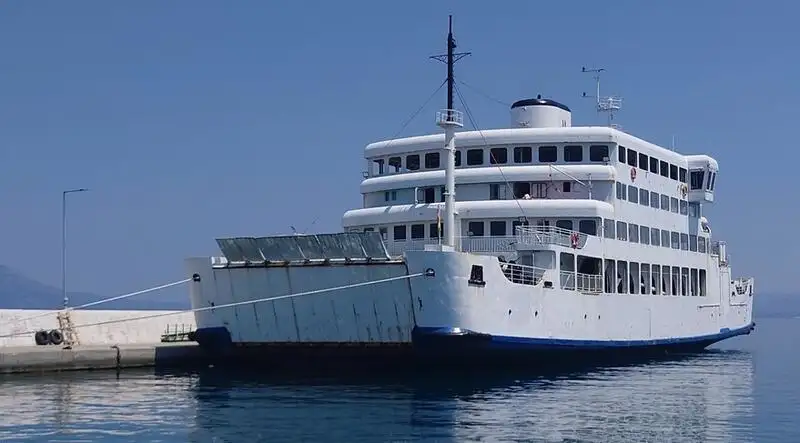 Nave RoPax in vendita