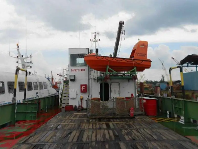 Nave cargo in vendita