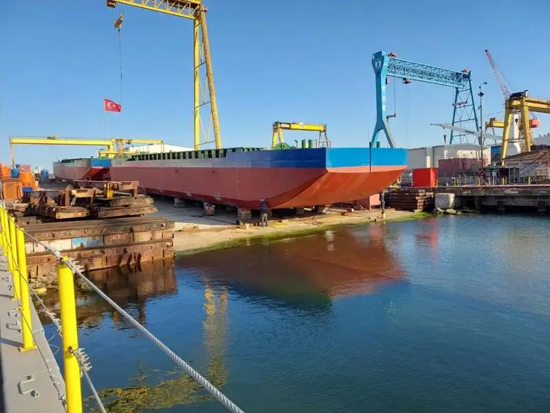 Chiatta in vendita