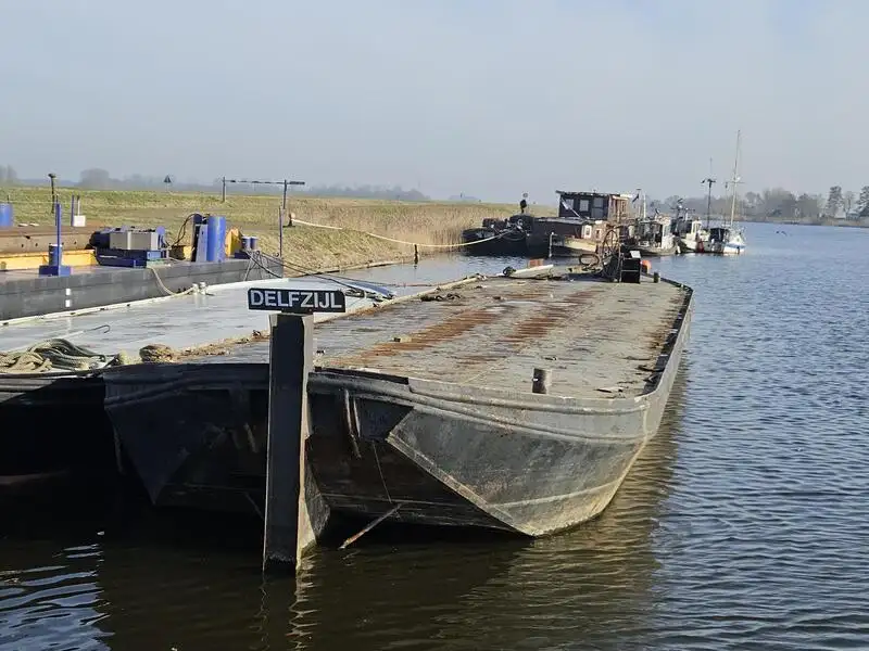 Chiatta in vendita