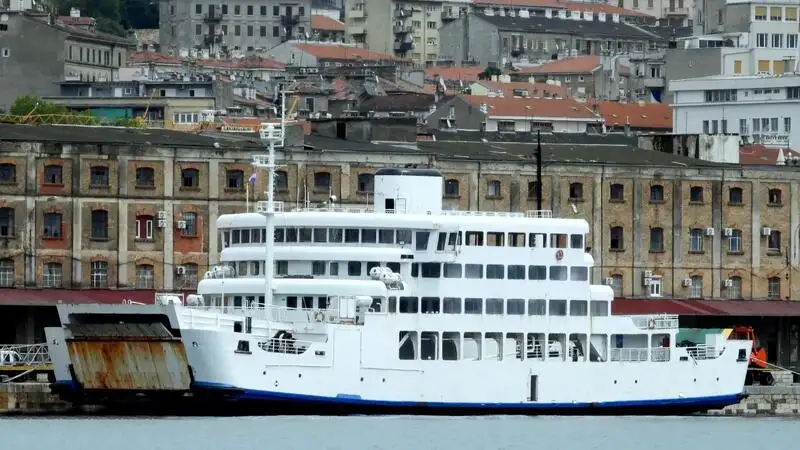 Nave RoPax in vendita