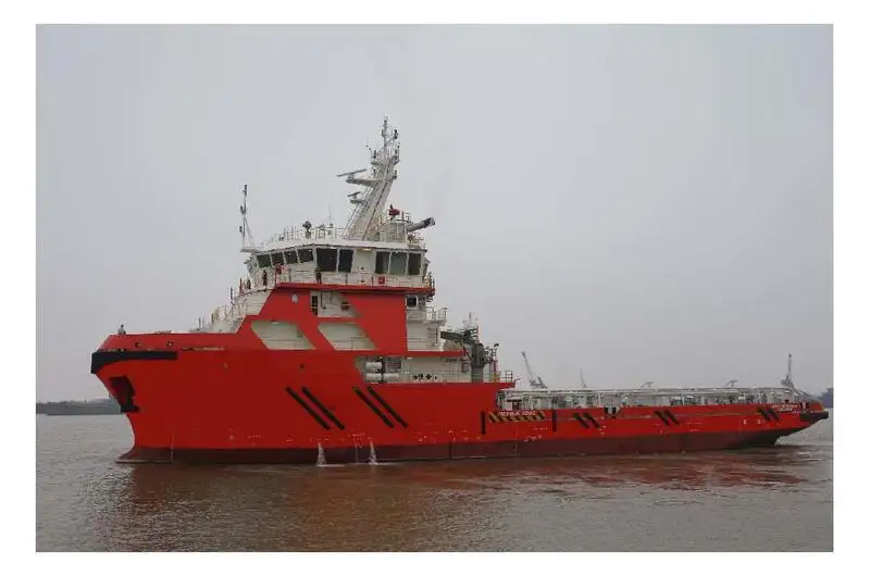 Nave di rifornimento in vendita