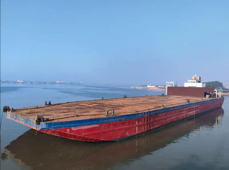 Chiatta in vendita