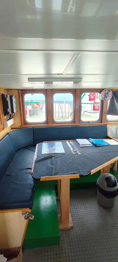 Nave di rifornimento in vendita