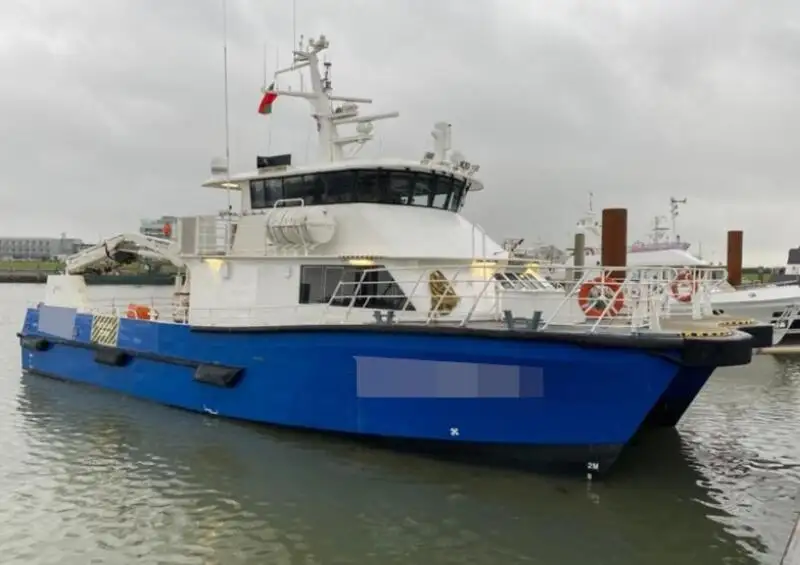 nave da parco eolico in vendita