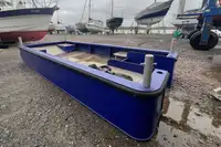 Traghetto in vendita